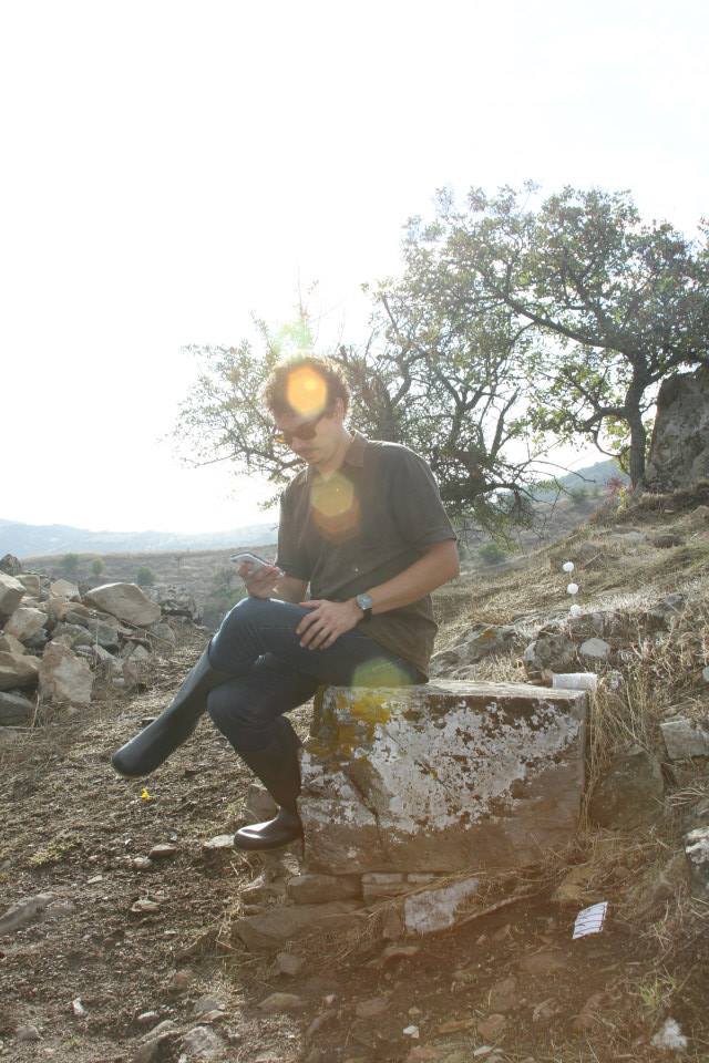 Vid Petrovic dealing in metadata and paradata onsite at Murgie di Santa Caterina. 