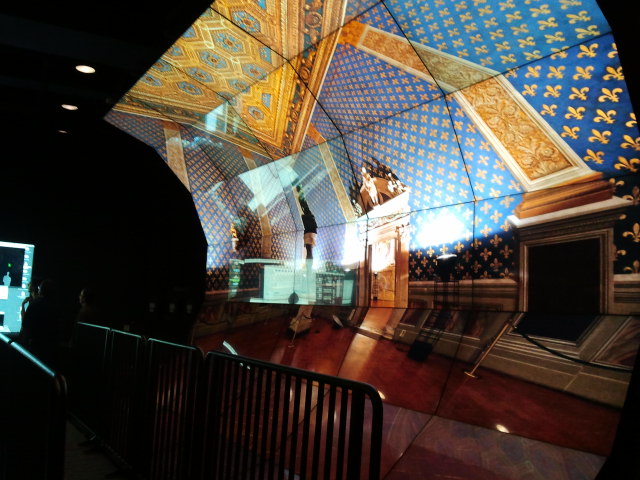 Stereophotography of the Room of the Lilies on the WAVE at Calit2.